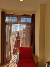 The Narayani Continental Hotel - Vue de la chambre