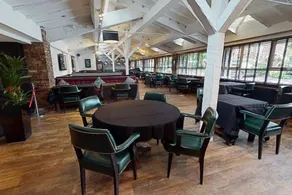 Village Hotel Manchester Hyde - Restaurant