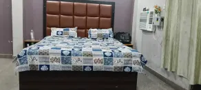 The Singh Hotel - Rum