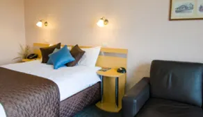 Balmoral On York - Room