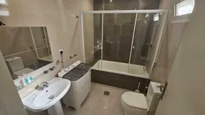 Amber Serviced Apartments, Al Aziziyah, Riyadh - Bathroom