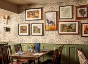 The Lion Inn - Restaurant