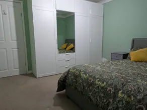 Large Central House Near Heathrow Airport & London with Parking - Rum