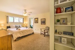 Lakefront Grant Getaway w/ Deck + Fire Pit! - Rom