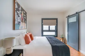 Gold-Diggers - Room