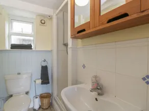 Athelstan Cottage - Bathroom