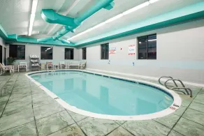 Super 8 by Wyndham Boise - Piscine