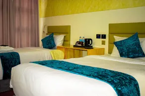 Sempre Premier Inn - MACTAN AIRPORT HOTEL - Room