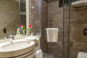 Gerasa Hotel - Bathroom