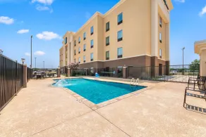 Quality Inn & Suites Pearsall - Piscine