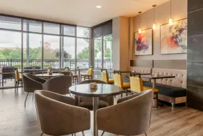 Cambria Hotel Denver International Airport - Restaurant