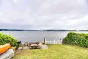 Massachusetts Vacation Rental: 5 Mi to Fall River - Interior