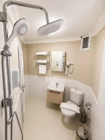 Deniz 61 Otel - Bathroom