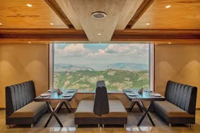Alpine Holiday Inn, Kufri, Shimla - Restaurant