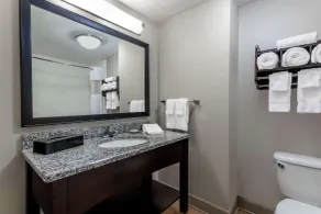 La Quinta by Wyndham Ocean City - Baño