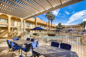 Clarion Suites St George - Convention Center Area - Pool