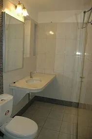 La Luna Apartments - Badrum