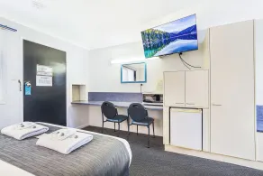 Acacia Motor Inn - Room
