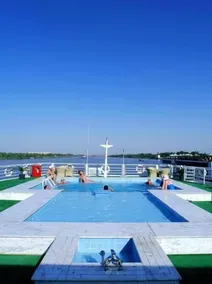 Movenpick MS Hamees - Piscina