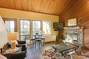 Charming condo with serene views access to resort amenities WiFi and patio - Innenbereich