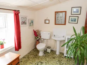 The White House - Bathroom