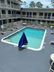 Motel 6-Lakeland, FL - Pool