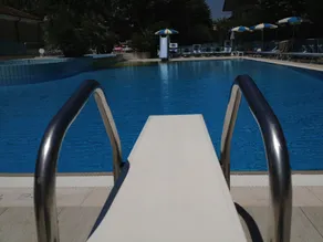 Hotel Paris Resort - Piscina