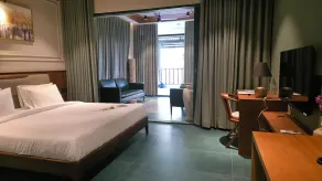 Mango Lantern - Room