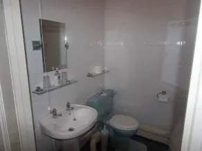 Spring Garden Guest House - Bathroom
