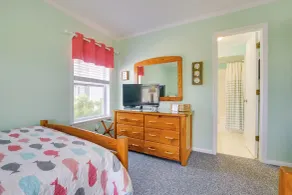 Sunny Condo - Private Ocean Isle Beach Access! - Innvendig
