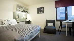 Powis Place - Campus Residence - Room