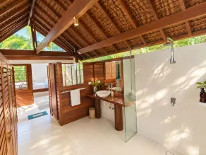 Freshwater Private Resort - Bathroom