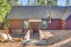 14 Mi to Slopes: Long Barn Cabin w/ Fire Pit! - Interiør