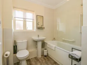 Woodpecker - Bathroom