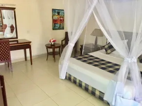 Oceanic Bay Hotel & Resort - Room