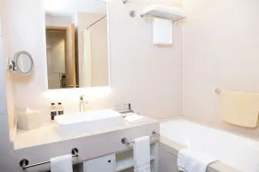 The Westin Xi'an - Bathroom