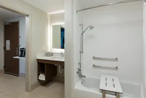 Holiday Inn Express Visalia-Sequoia Gateway Area by IHG - Salle de bain