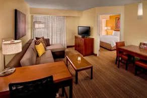 Sonesta ES Suites Allentown Bethlehem Airport - Room