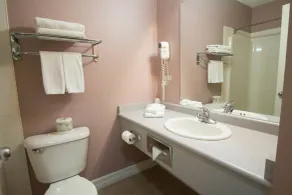Nova Inn Acheson - Bathroom
