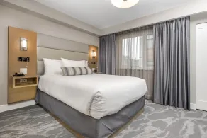 Coast Tsawwassen Inn - Room
