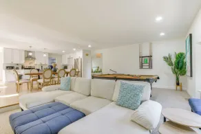 7 Mi to Dtwn Durham: Home w/ Hot Tub & Game Room! - Interiør