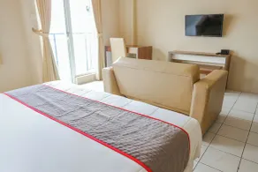 Capital O 94796 Apartment Mutiara Bekasi - Værelse