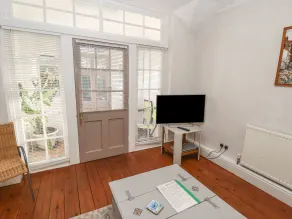 Ashfield Studio - Rom