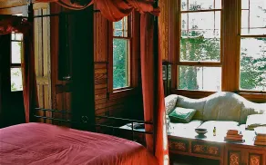 Spillian - Room