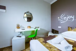 Gregory Comfort Hotel - Chambre