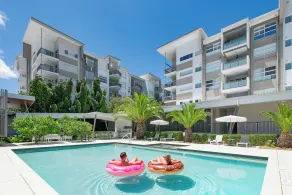 Boulevard North Lakes - Piscina