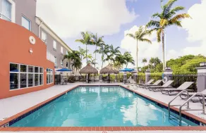 Holiday Inn Express & Suites Florida City-Gateway To Keys by IHG - Piscine