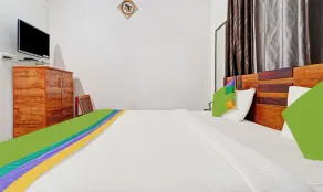 Treebo Alaka Rester Homestay, 5 mins to Raja Seat Garden - Room