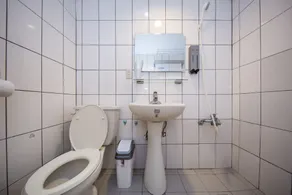 Mr. Lobster’s Secret Den design hostel - Bathroom