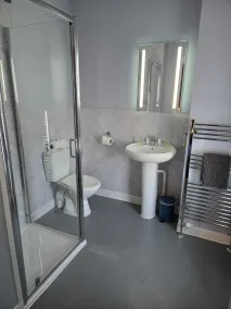 Room-comfortable and Spacious Double En- - Bagno